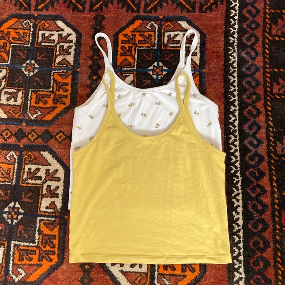 ARQ Tops - ARQ Crop Tank in Chartreuse (disc. color)